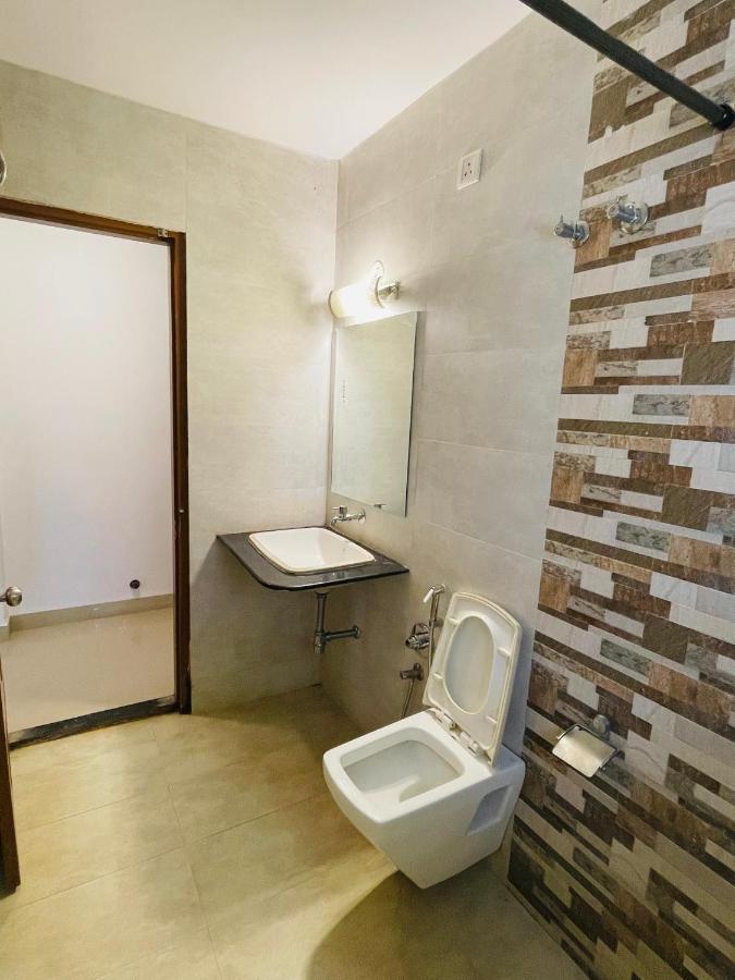 La Costa Residency Hotel วากาตอร์ ภายนอก รูปภาพ