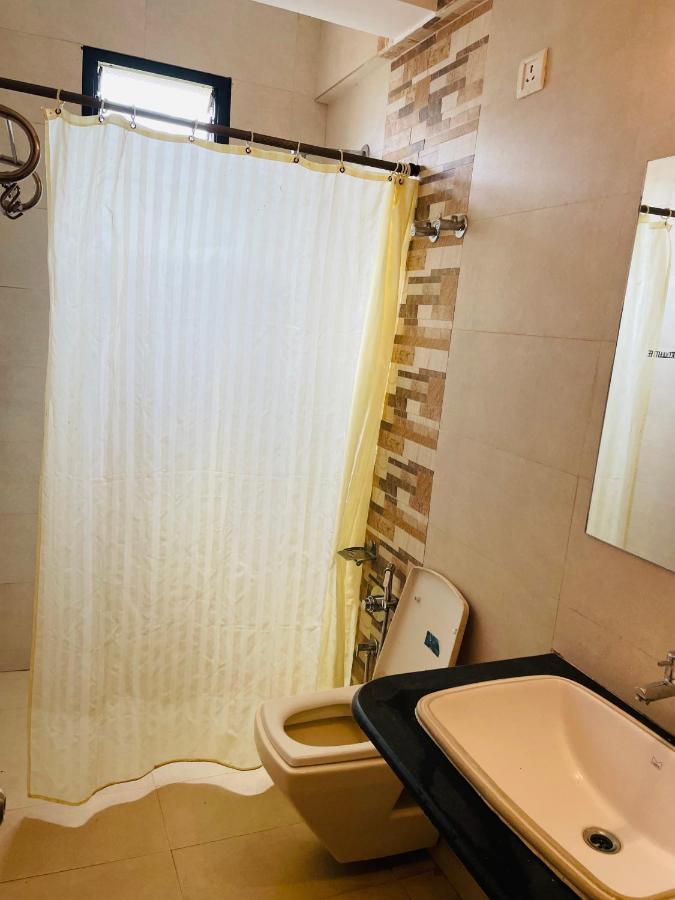 La Costa Residency Hotel วากาตอร์ ภายนอก รูปภาพ