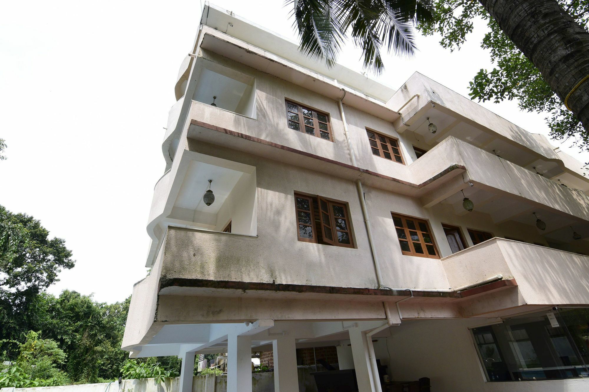La Costa Residency Hotel วากาตอร์ ภายนอก รูปภาพ